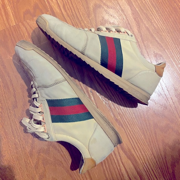 gucci shoes poshmark